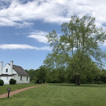 Stonewall Jackson Shrine - Local Flavor Near Me - Woodford, Virginia