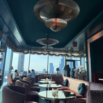 Nubeluz - Decor - Cocktail Bars Near Me - New York, New York