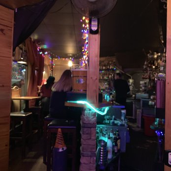 Pie Bar - Interior - Cocktail Bars Near Me - Seattle, Washington