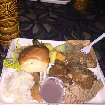 Germaine's Luau - Hawaiian Near Me - Kapolei, Hawaii Germaine's Luau - Hawaiian Near Me - Kapolei, Hawaii