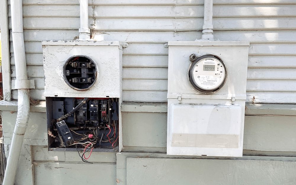 Slide of Aleco Electric