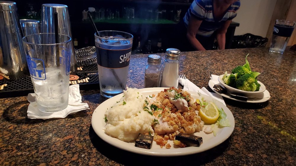 HOOLIGANS FOOD & DRINK Updated November 2024 99 Photos & 140