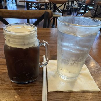 Another Broken Egg Cafe - Breakfast & Brunch Near Me - Pembroke Pines, Florida