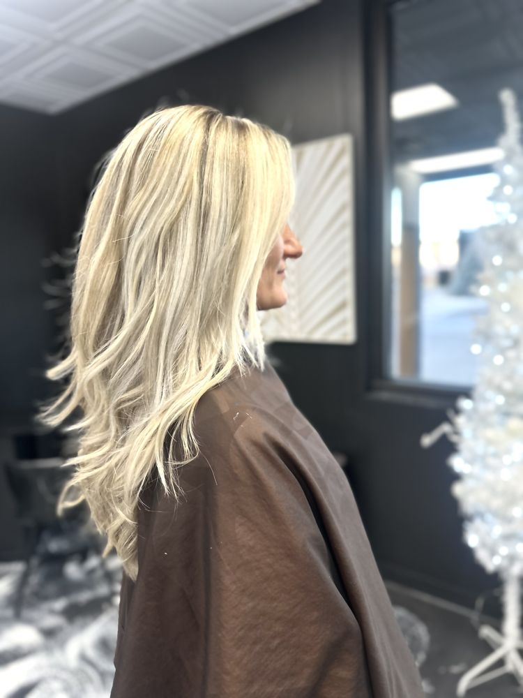 BLUSH SALON Updated September 2024 15 Photos 7440 Hickman Rd