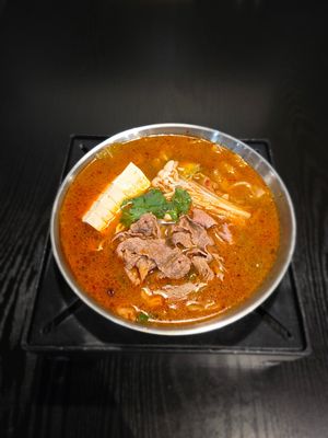 Myungin Dumplings (+Chicken) by null