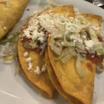 Què Pasa Mexican Cafe - Lettuce was nasty and salsa should be on the inside on the taco - Mexican Near Me - Fresno, California Què Pasa Mexican Cafe - Lettuce was nasty and salsa should be on the inside on the taco - Mexican Near Me - Fresno, California