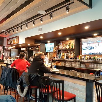 Crafty Coyote - Pubs Near Me - Toronto, Ontario