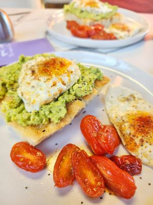 Sunshine Spice Bakery & Cafe by null