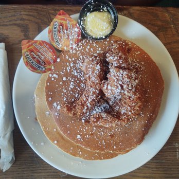 Frizzle Chicken Cafe - Pancakes and chickens - Breakfast & Brunch Near Me - Pigeon Forge, Tennessee
