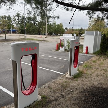 Tesla Supercharger - EV Charging Stations Near Me - North Conway, New Hampshire Tesla Supercharger - EV Charging Stations Near Me - North Conway, New Hampshire