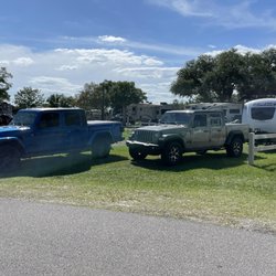 Orange Blossom KOA - Large campsites