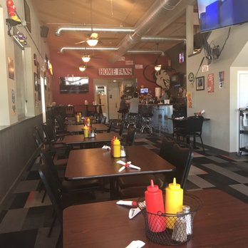 Broken Bow Legends Neighborhood Grill - empty dining room - Sports Bars Near Me - Broken Bow, Nebraska