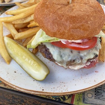 Draft - Draft Burger** - American Near Me - San Diego, California