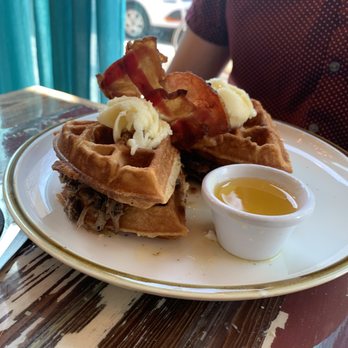 Common Restaurant - Duck and waffles - Cocktail Bars Near Me - Savannah, Georgia Common Restaurant - Duck and waffles - Cocktail Bars Near Me - Savannah, Georgia