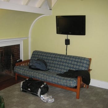 Longwood Inn - Room 33 - Hotels Near Me - Brookline, Massachusetts Longwood Inn - Room 33 - Hotels Near Me - Brookline, Massachusetts