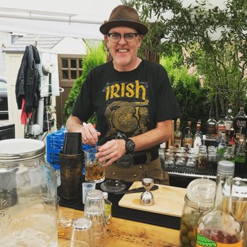 Bit By a Fox Traveling Speakeasy - a man preparing a drink - Cocktail Bars Near Me - Carlton, Oregon Bit By a Fox Traveling Speakeasy - a man preparing a drink - Cocktail Bars Near Me - Carlton, Oregon