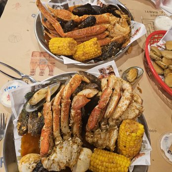 Fiery Crab Seafood Restaurant And Bar - My boyfriend snow crabs were overcooked - Seafood Near Me - Harvey, Louisiana