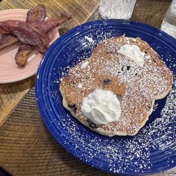 Cafe Raymond - Breakfast & Brunch Near Me - Pittsburgh, Pennsylvania