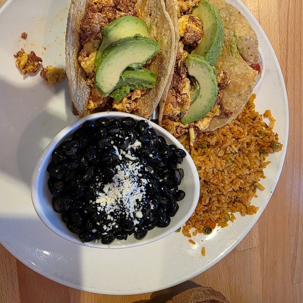 Broken Yolk Cafe - Breakfast & Brunch Near Me - El Centro, California