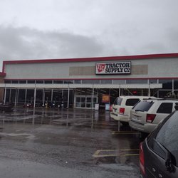 Tractor Supply - Storefront