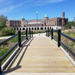 Humboldt Park Fieldhouse