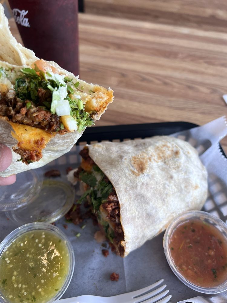 Los Primos Mexican Grill