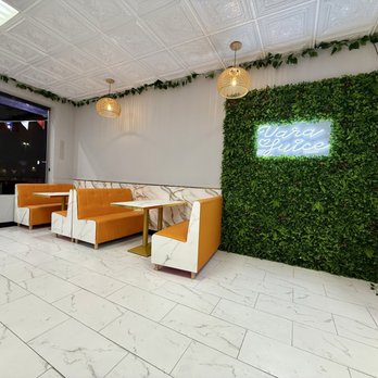 Vara Juice - Juice Bars & Smoothies Near Me - Lombard, Illinois Vara Juice - Juice Bars & Smoothies Near Me - Lombard, Illinois