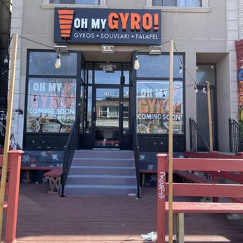 Oh My Gyro - the entrance to the building - Falafel Near Me - Toronto, Ontario Oh My Gyro - the entrance to the building - Falafel Near Me - Toronto, Ontario