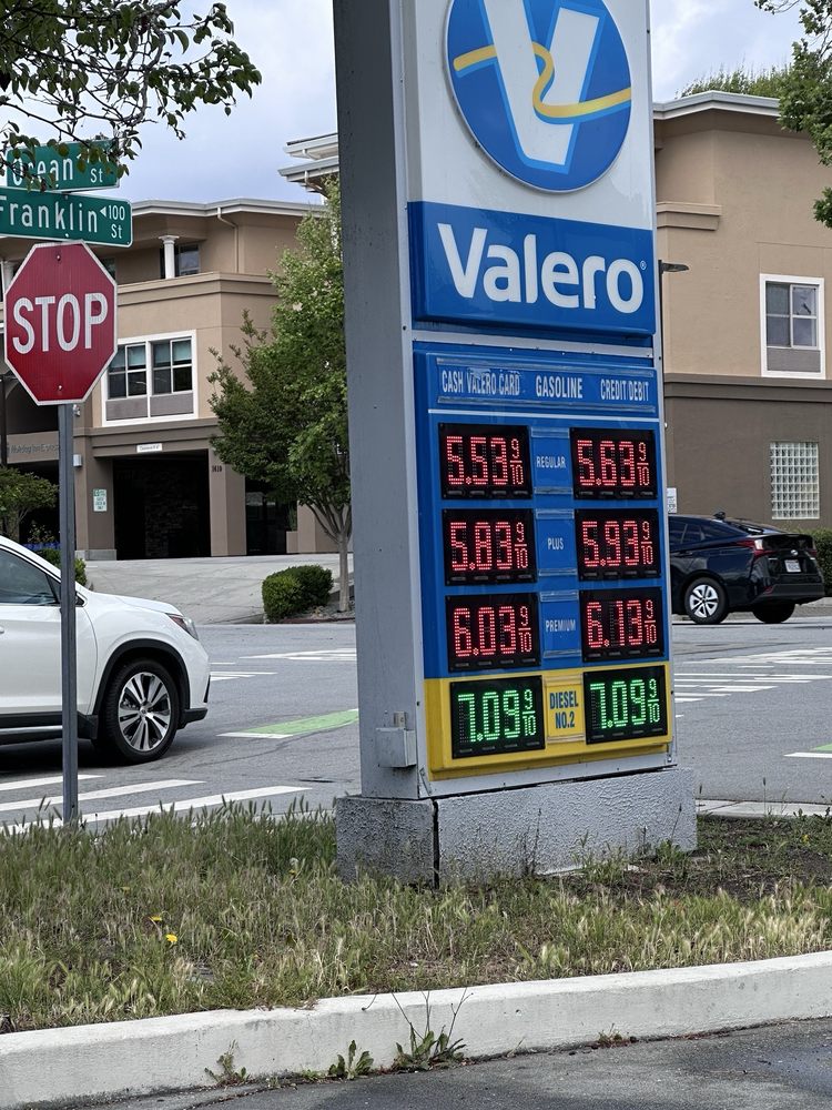 Valero Logo