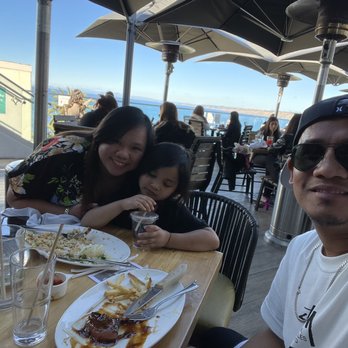 Duke's La Jolla - New American Near Me - La Jolla, California