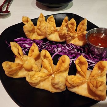 Lulu's Thai Noodle Shop - Thai Near Me - Overland Park, Kansas