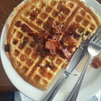 Café Eclectic - Bacon Waffle - Breakfast & Brunch Near Me - Memphis, Tennessee