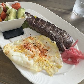MOMO Riverfront Park - Steak and eggs - New American Near Me - North Charleston, South Carolina