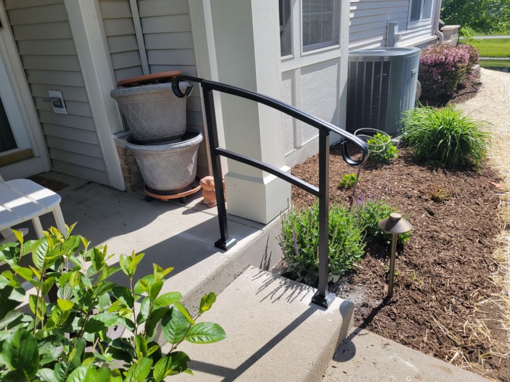 Slide of R4 Home Improvement