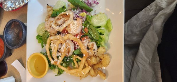 Wholly Guacamole Mexican Grille by null