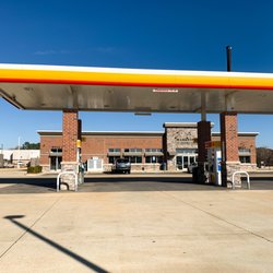 Marketplace at Oxford Commons Shell Gas - Outside