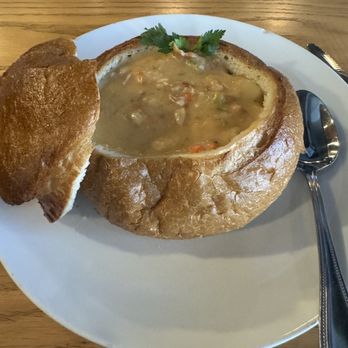 Blue Palms Brewhouse - Clam chowder - Burgers Near Me - Northridge, California Blue Palms Brewhouse - Clam chowder - Burgers Near Me - Northridge, California
