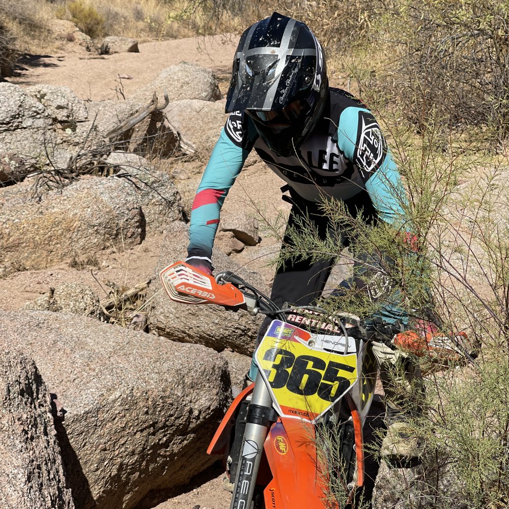 ハスキー TOP 10 BEST Dirt Bike Rental near Black Canyon City, AZ