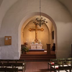 St. Laurentiuskirche - das Triumpfkreuz aus dem untergegangenen Rude- Kloster
