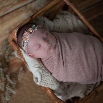 Zartarel Newborn Photography - Session Photography Near Me - Waldwick, New Jersey Zartarel Newborn Photography - Session Photography Near Me - Waldwick, New Jersey