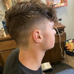 Eye Kandy Barbershop - Get the cut you want!