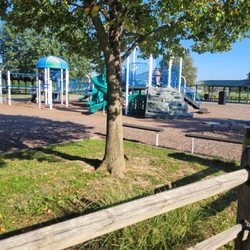Eastern Regional Park - There I am, on the playground... it's been a while since I could do that