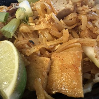 Baan Thai Sabaidee - Tofu Pad Thai - Thai Near Me - West Chester, Pennsylvania Baan Thai Sabaidee - Tofu Pad Thai - Thai Near Me - West Chester, Pennsylvania