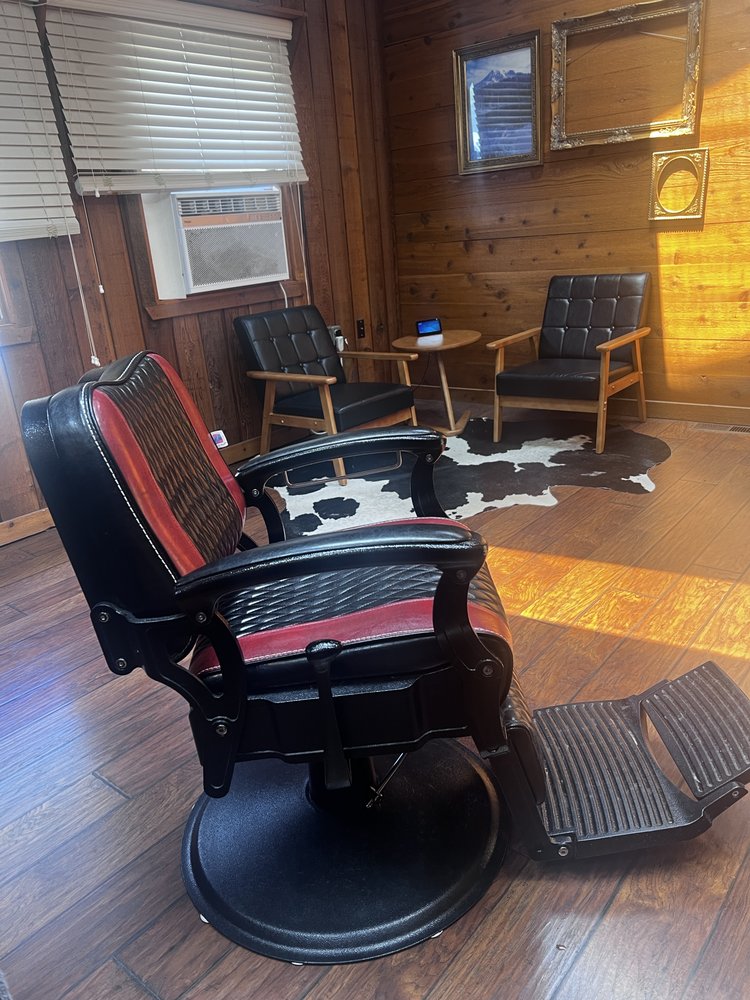 Barbering by Siam Logo