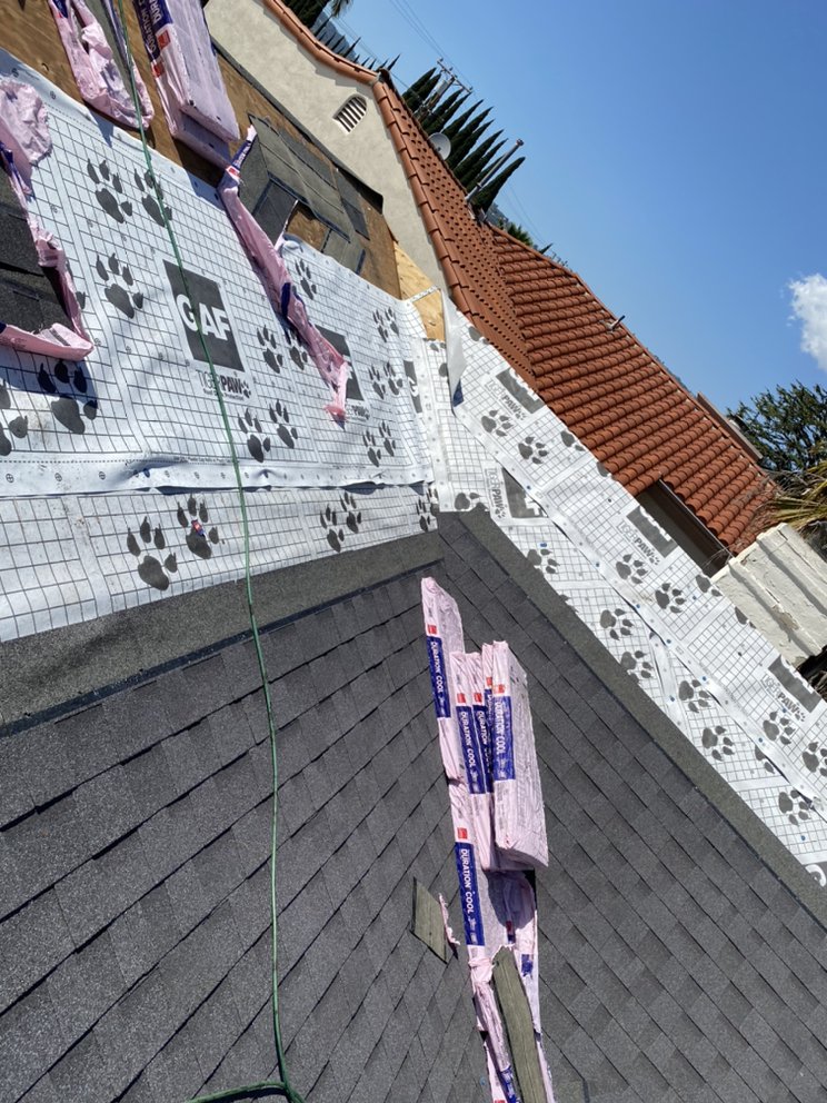 Slide of Daniel’S Roofing