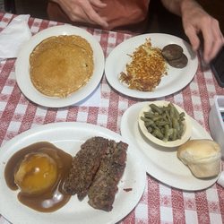 Rooster's Cafe - Meatloaf and more !!!