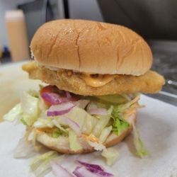 Su's Kitchen - Chicken Pattie burger