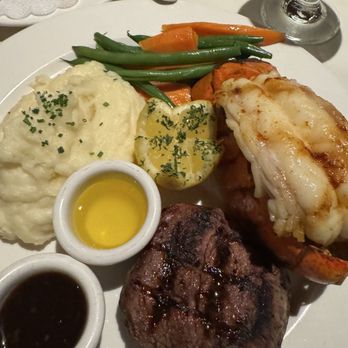 Scott's Seafood - Surf and turf - Seafood Near Me - Oakland, California Scott's Seafood - Surf and turf - Seafood Near Me - Oakland, California