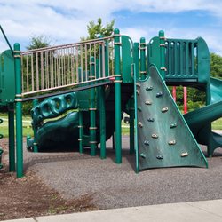Hard Road Park - Playground