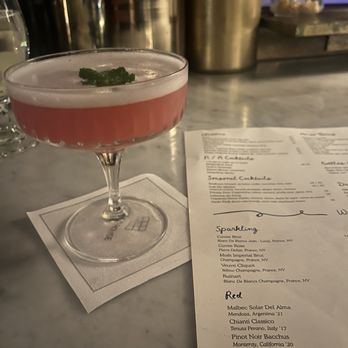 Soho House Chicago - Mocktail - Resorts Near Me - Chicago, Illinois